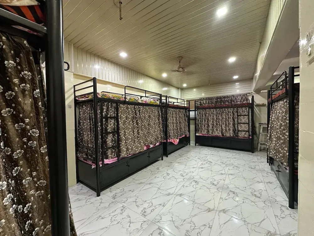 Photo - Balaji Dormitory In Andheri