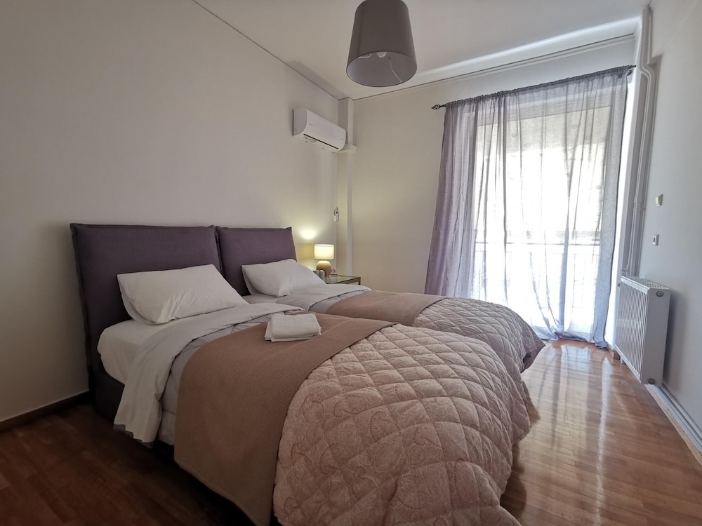 Cassiopeia - Glyfada Apartment