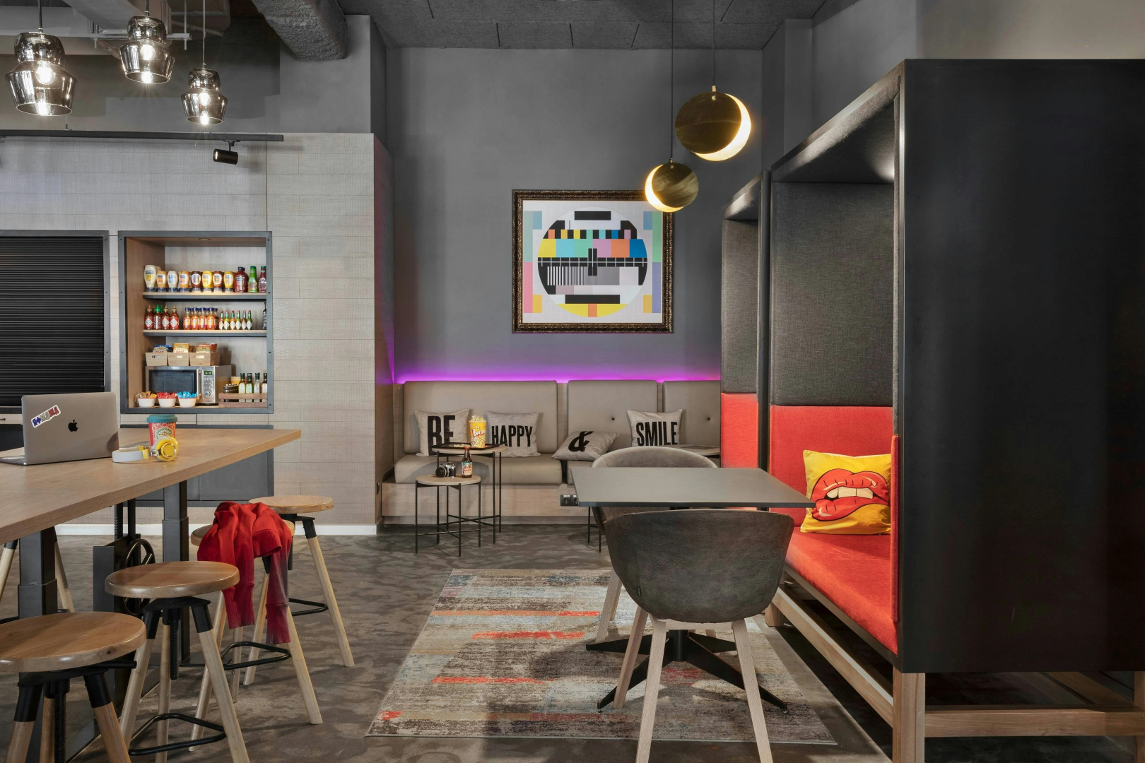Photo - Moxy Bucharest Old Town