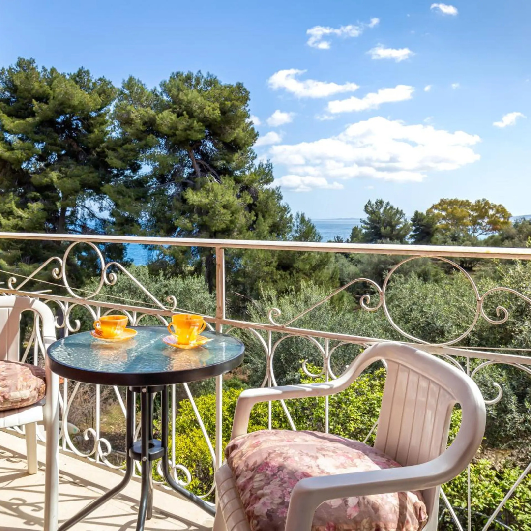 Photo - Alexandros Studios And Apartments