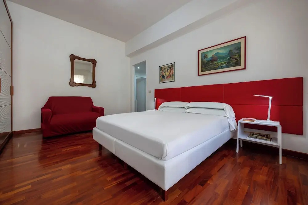 Photo - Vaticano84 Gemelli