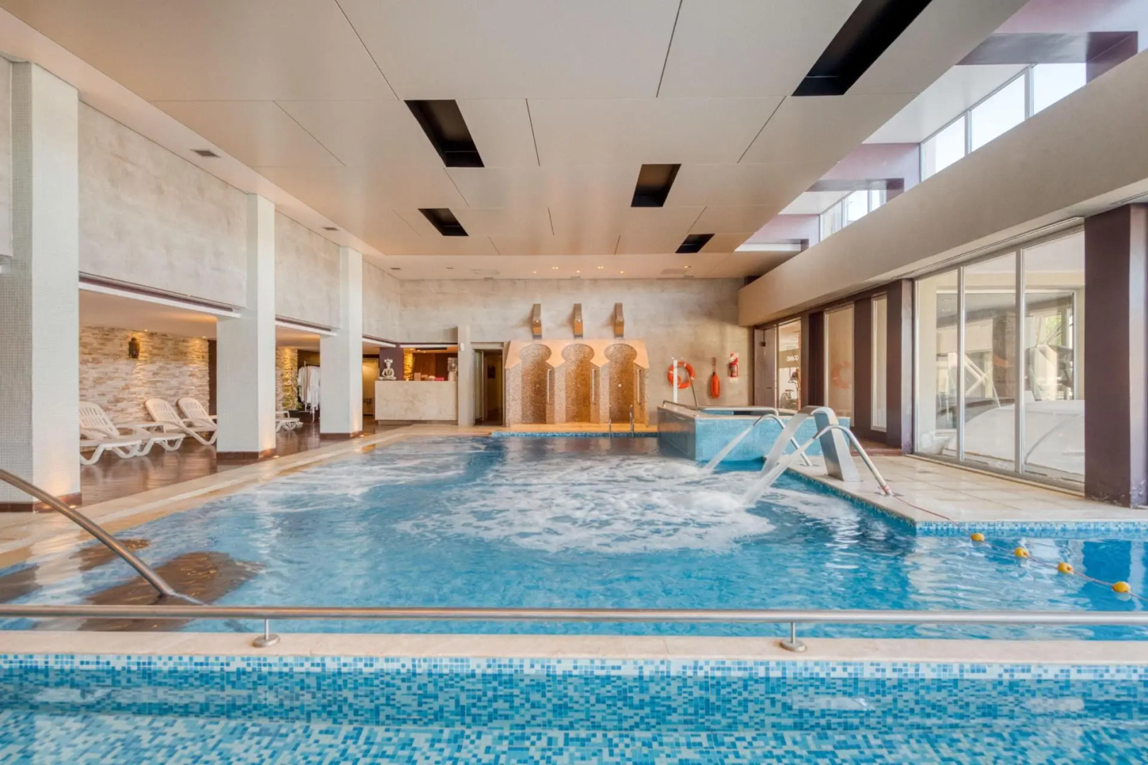 Foto - Rayentray Grand Hotel