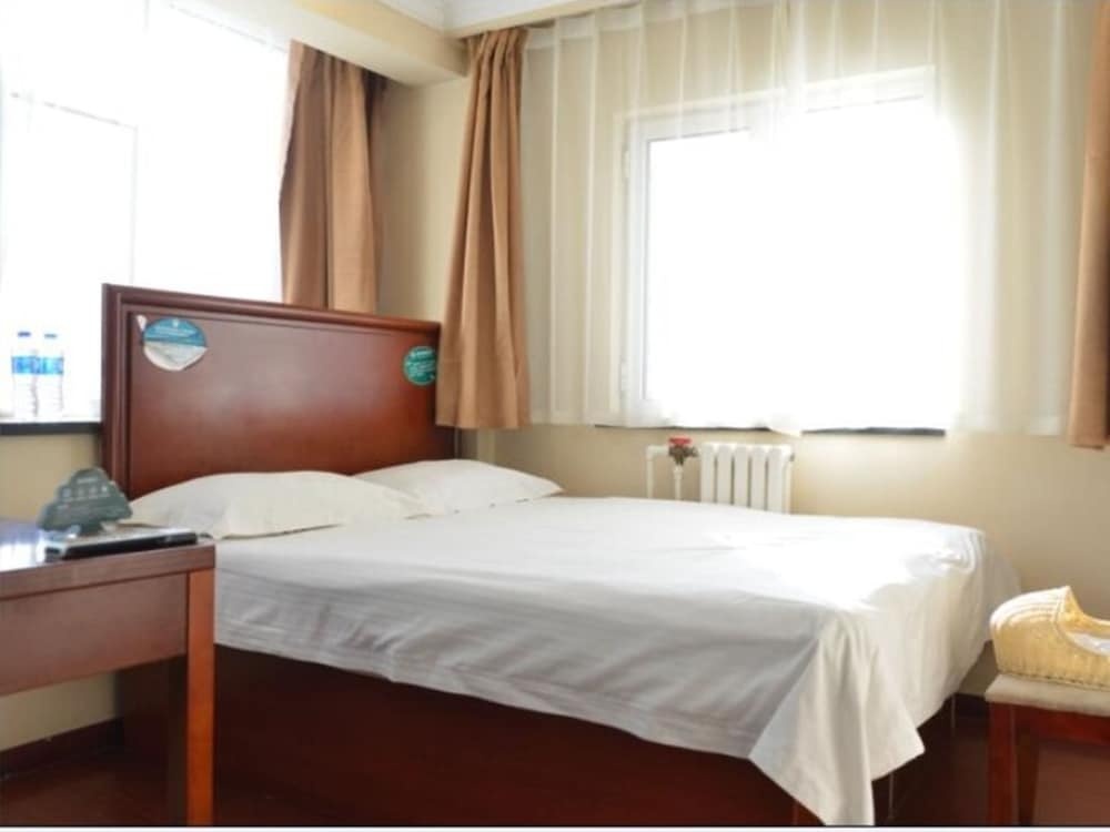 GreenTree Inn Qinghuangdao Sun City Hotel