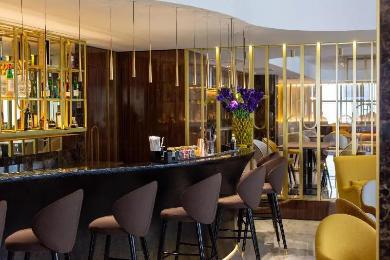 Photo - VIP Executive Suites do Marquês Hotel