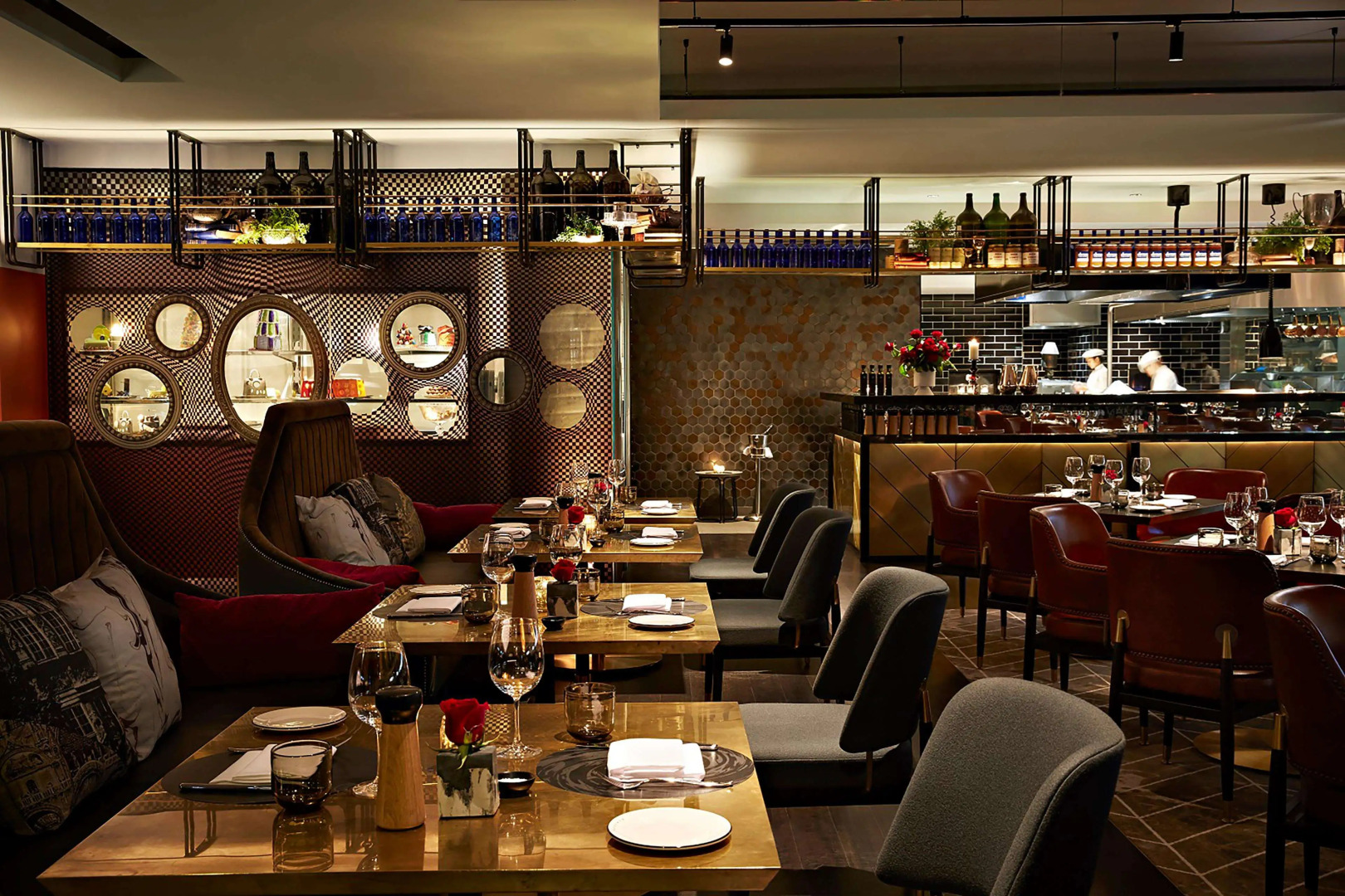 Photo - QT Melbourne