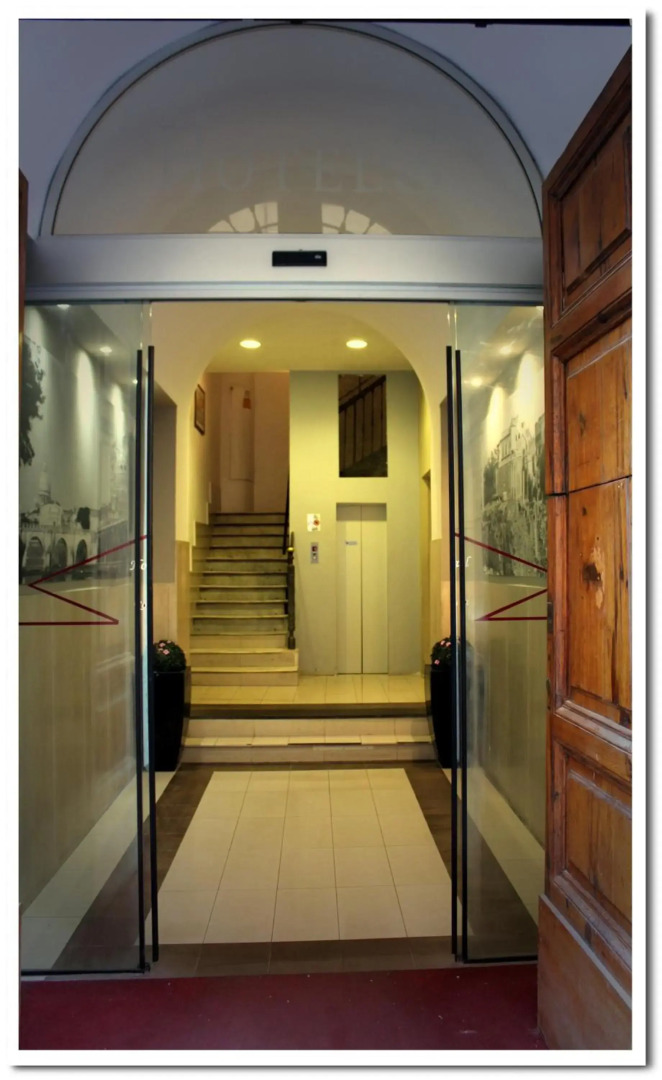 Photo - Hotel Louisiana