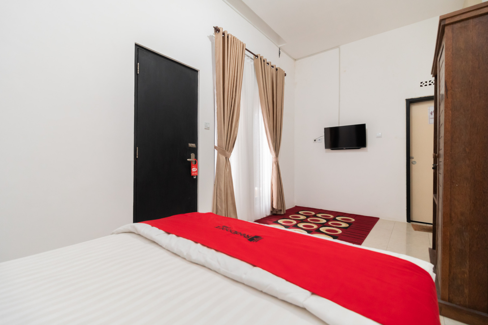 RedDoorz Syariah @ Jalan Andalas Padang
