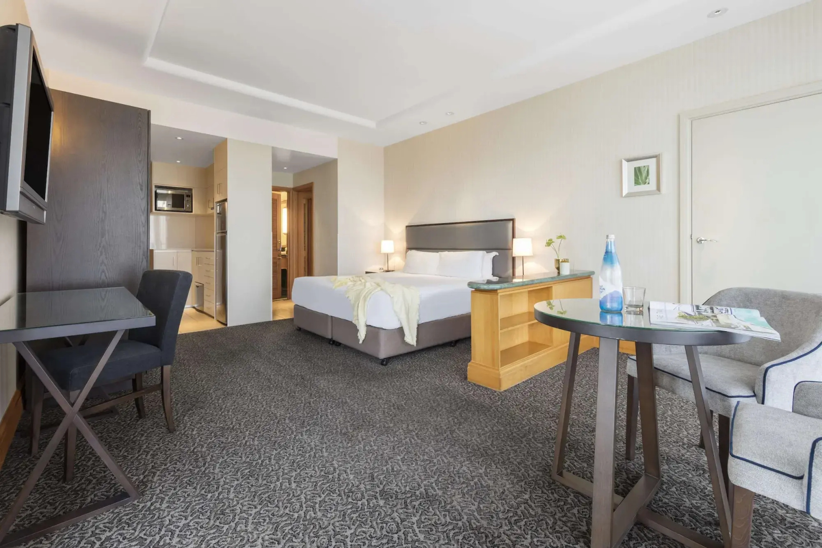 Photo - Oaks Gold Coast Hotel