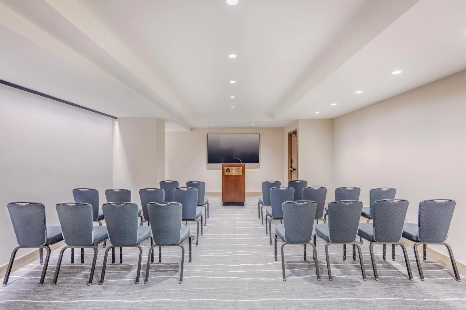 Photo - Hyatt Regency Waikiki Beach Resort & Spa