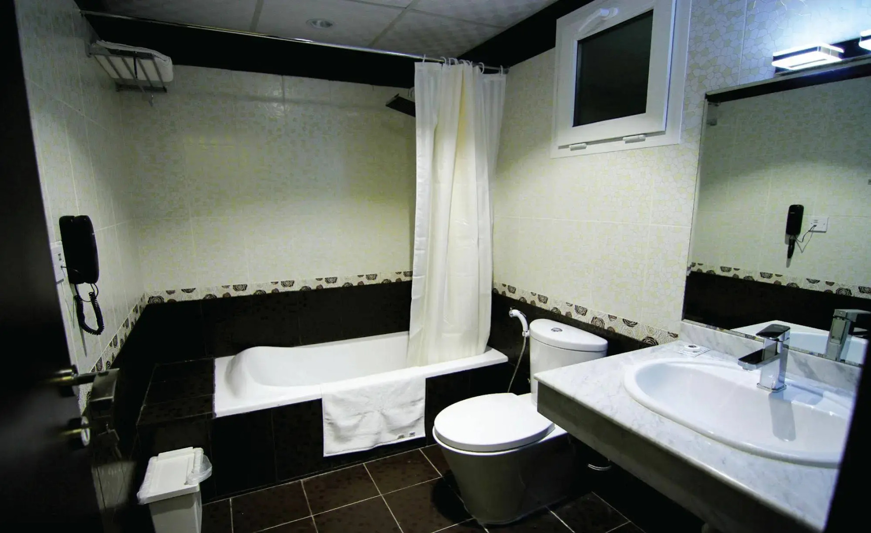 Foto - Remas Hotel Suites - Al Khoudh, Seeb, Muscat