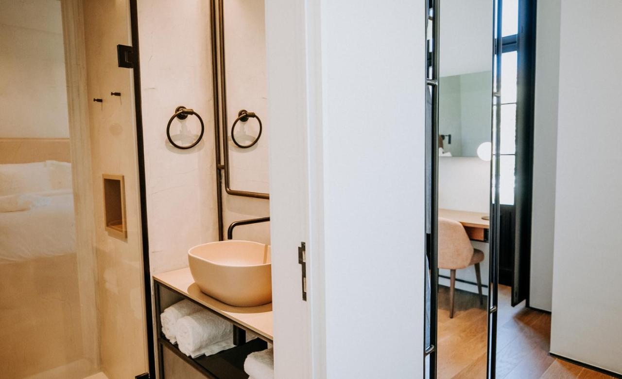 Photo - Exmo Hotel by Olivia