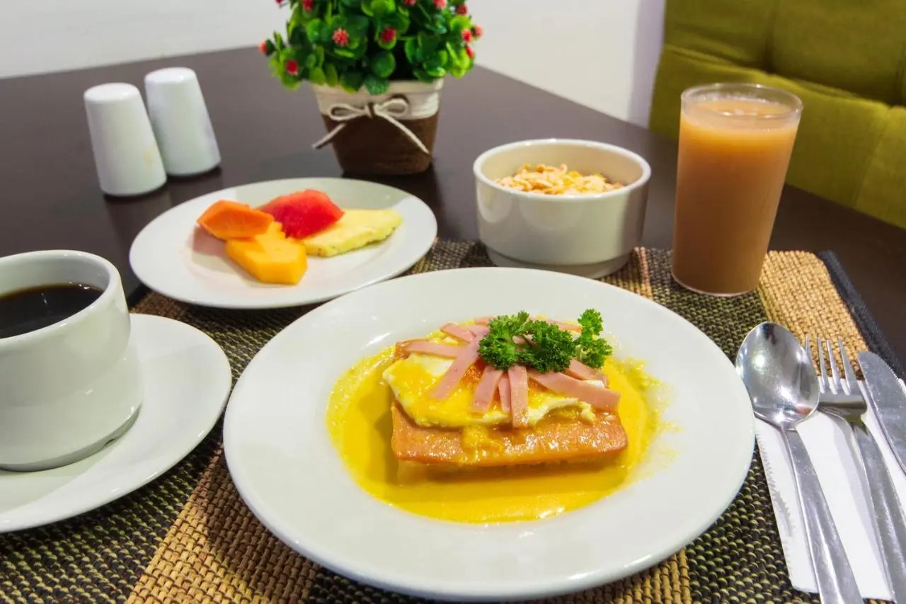 Photo - Hotel Avexi Suites By GEH Suites