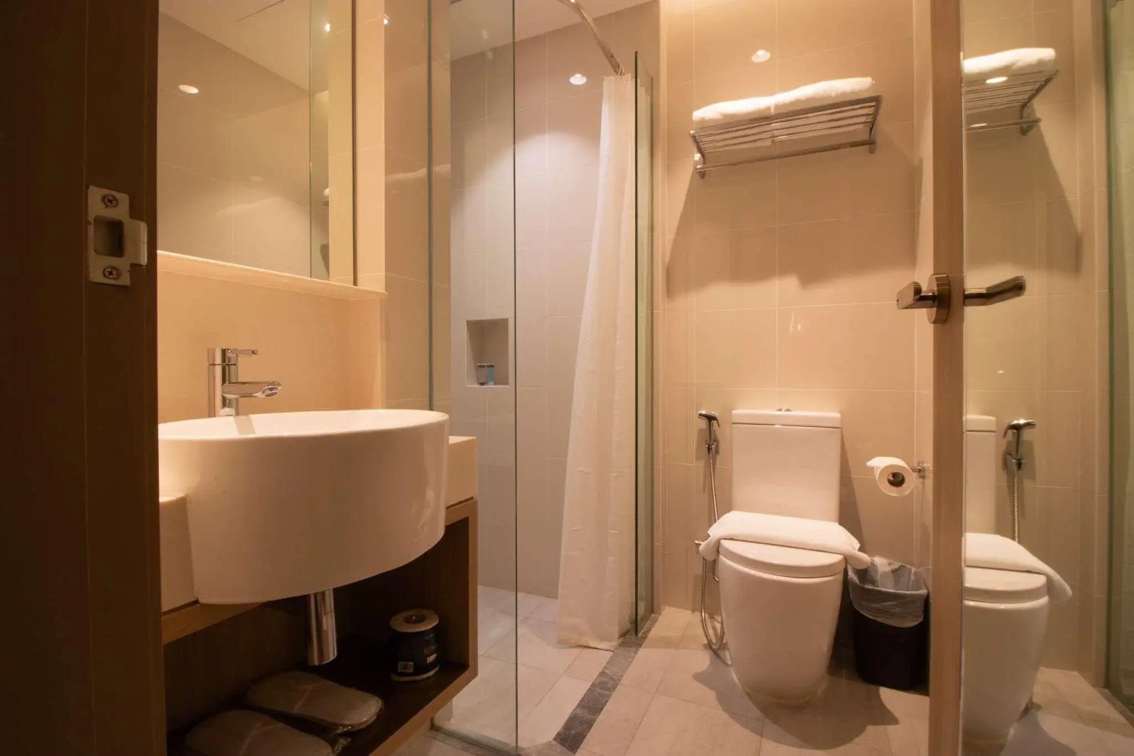 Foto - Aqueen Prestige Hotel Jalan Besar