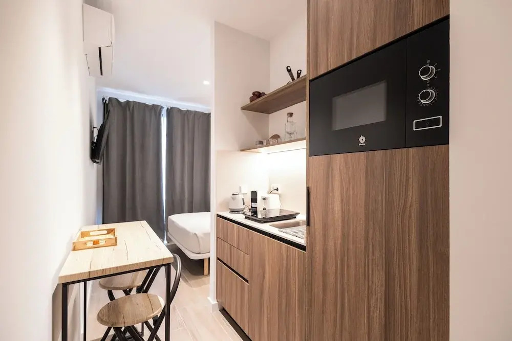 Photo - Yard Patraix by Concept Flats