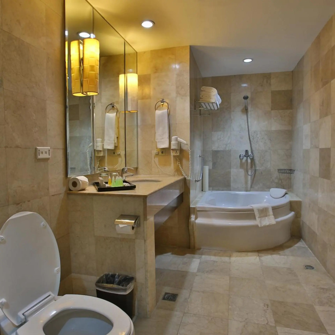 Photo - Crown Regency Hotel and Towers