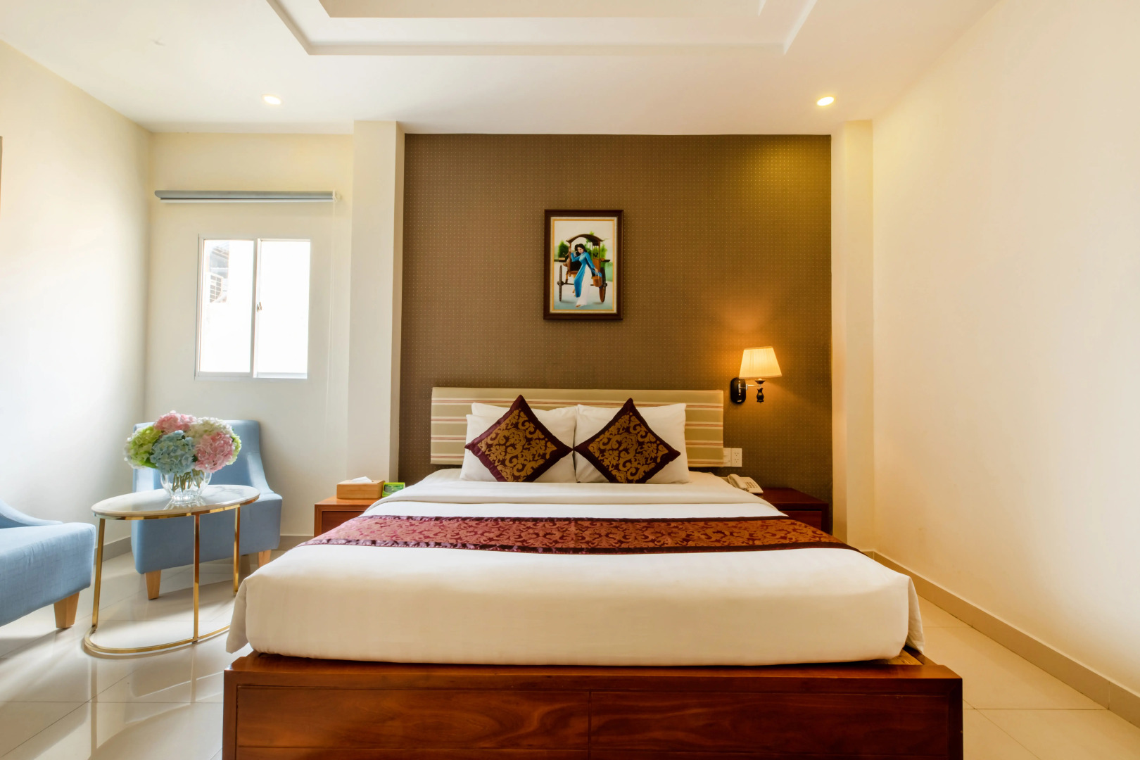 Foto - Airport Saigon Hotel - Gần ẩm thực đêm chợ Phạm Văn Hai