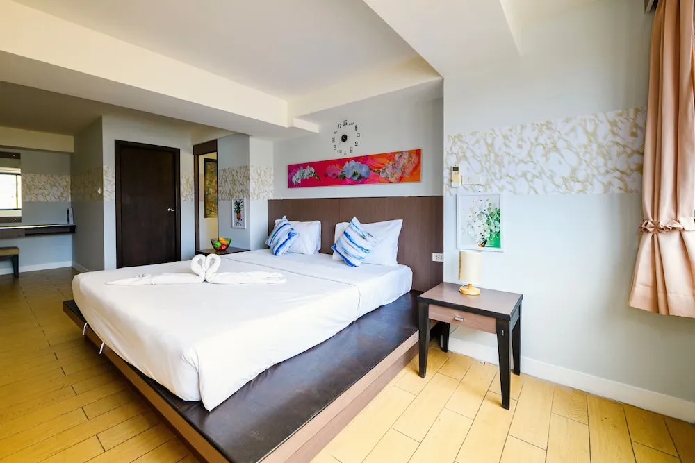 Foto - Scandia Beach Hotel - Soi 7 Best Location - 200m to Beach next to Food Market