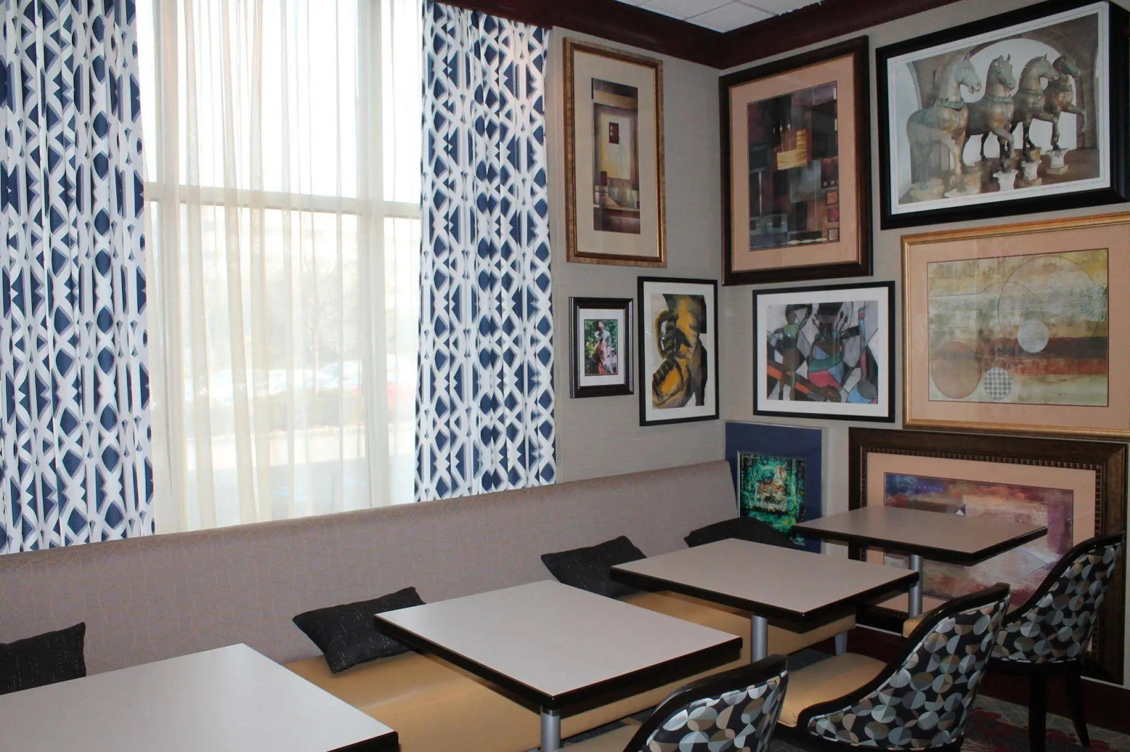 Photo - Hampton Inn & Suites Staten Island