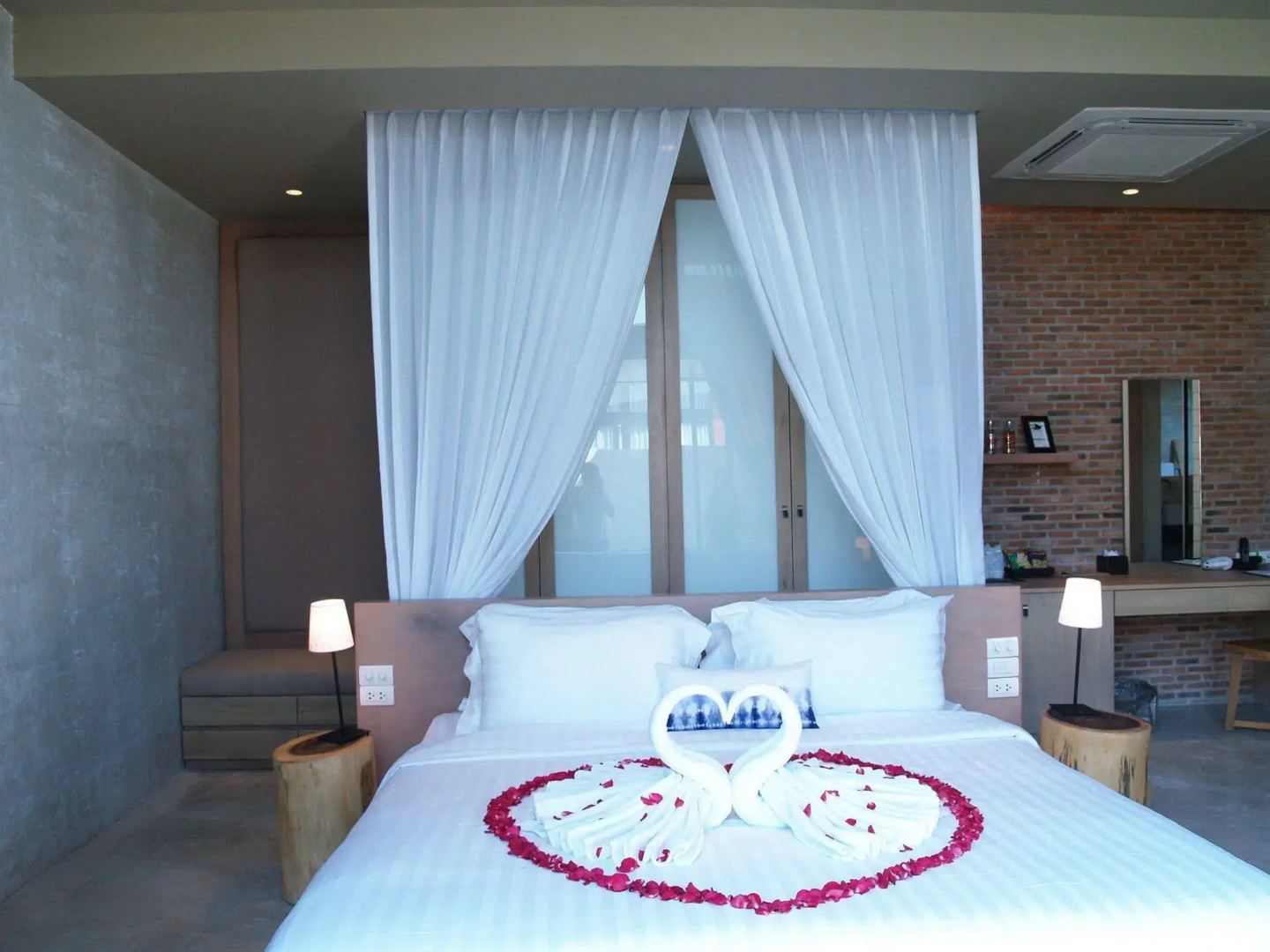 Photo - Sunday Sea Two Pool Villa Pattaya