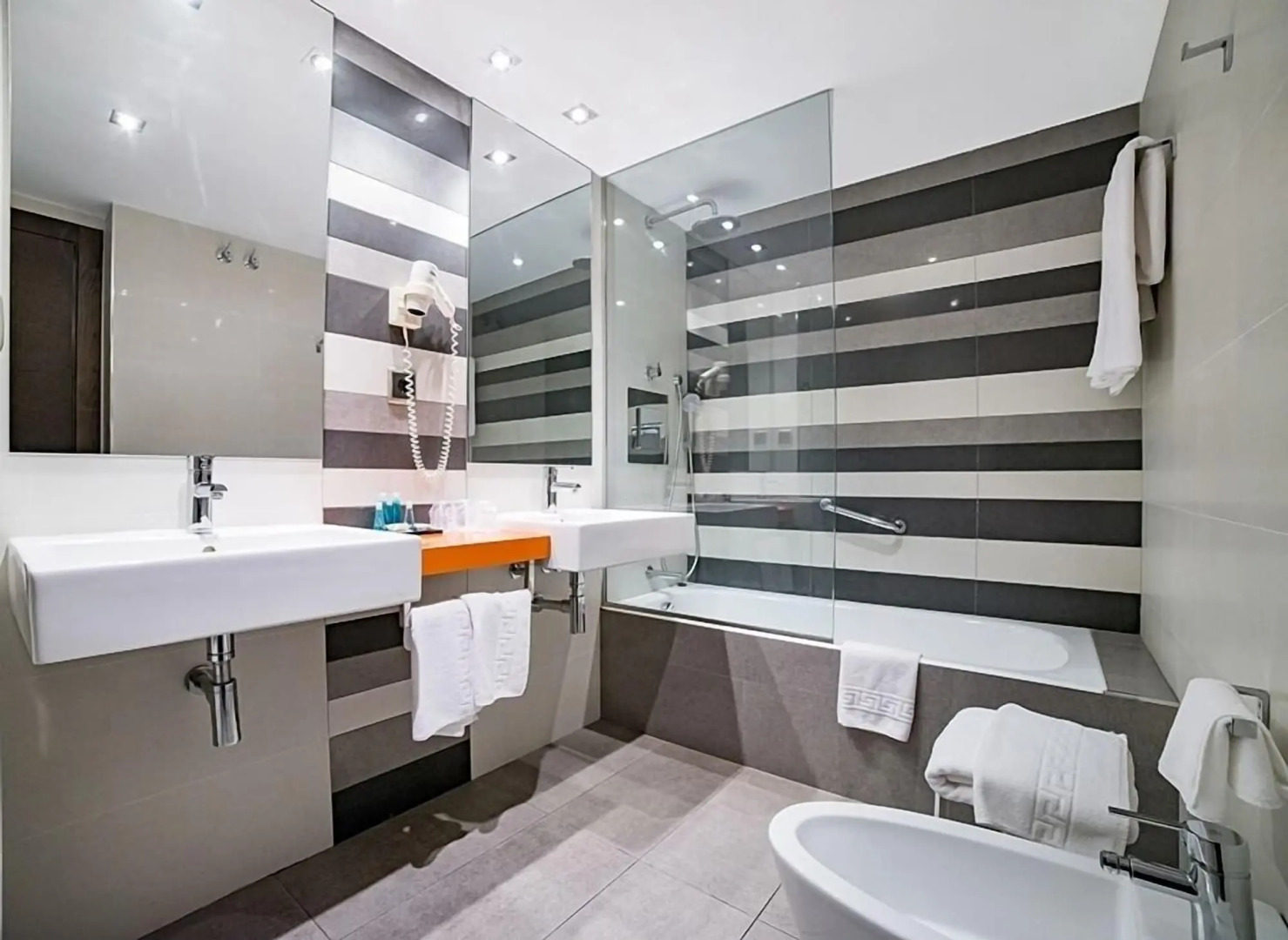 Foto - Nuevo Torreluz