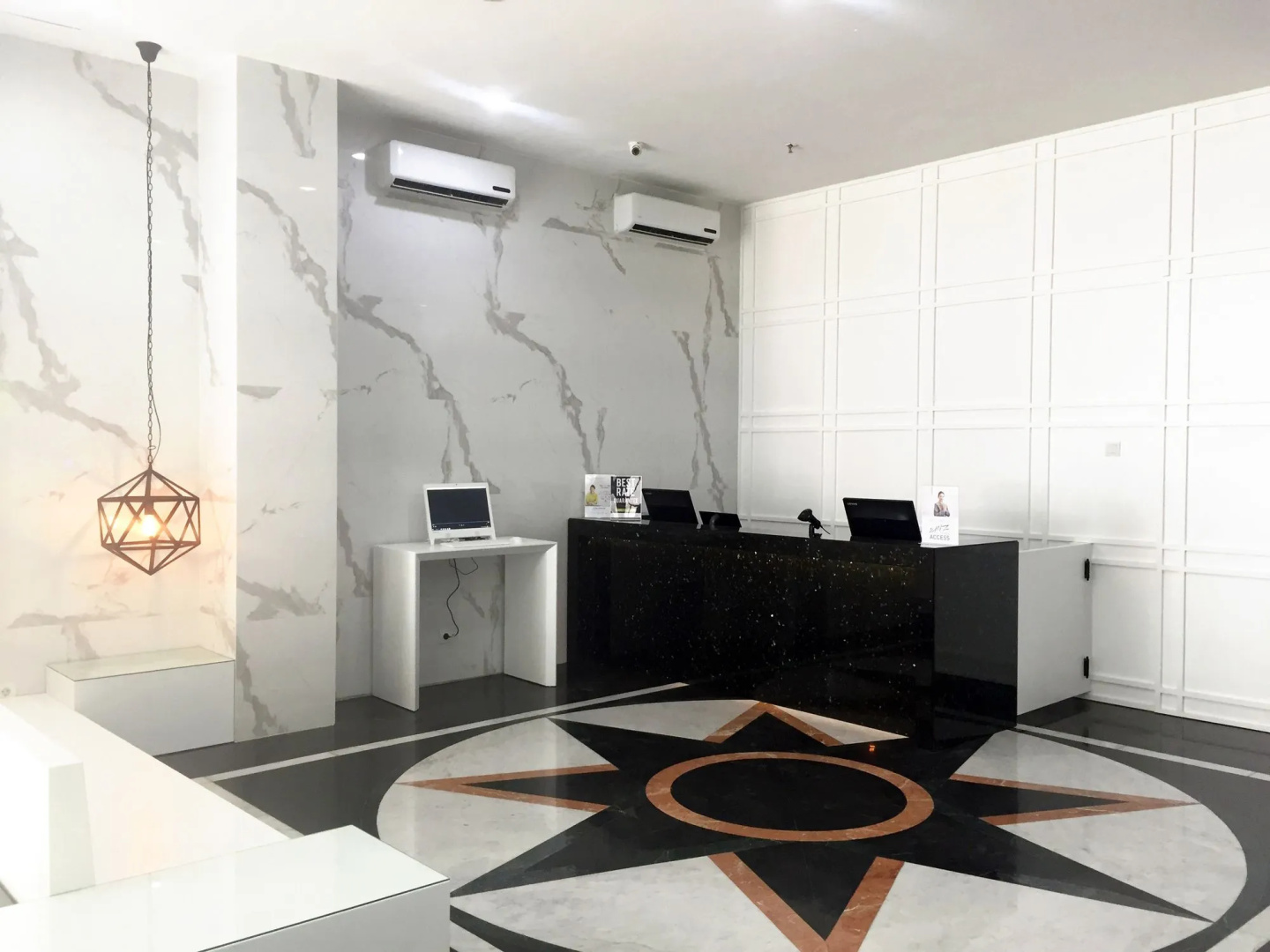 Photo - Whiz Hotel Falatehan Jakarta
