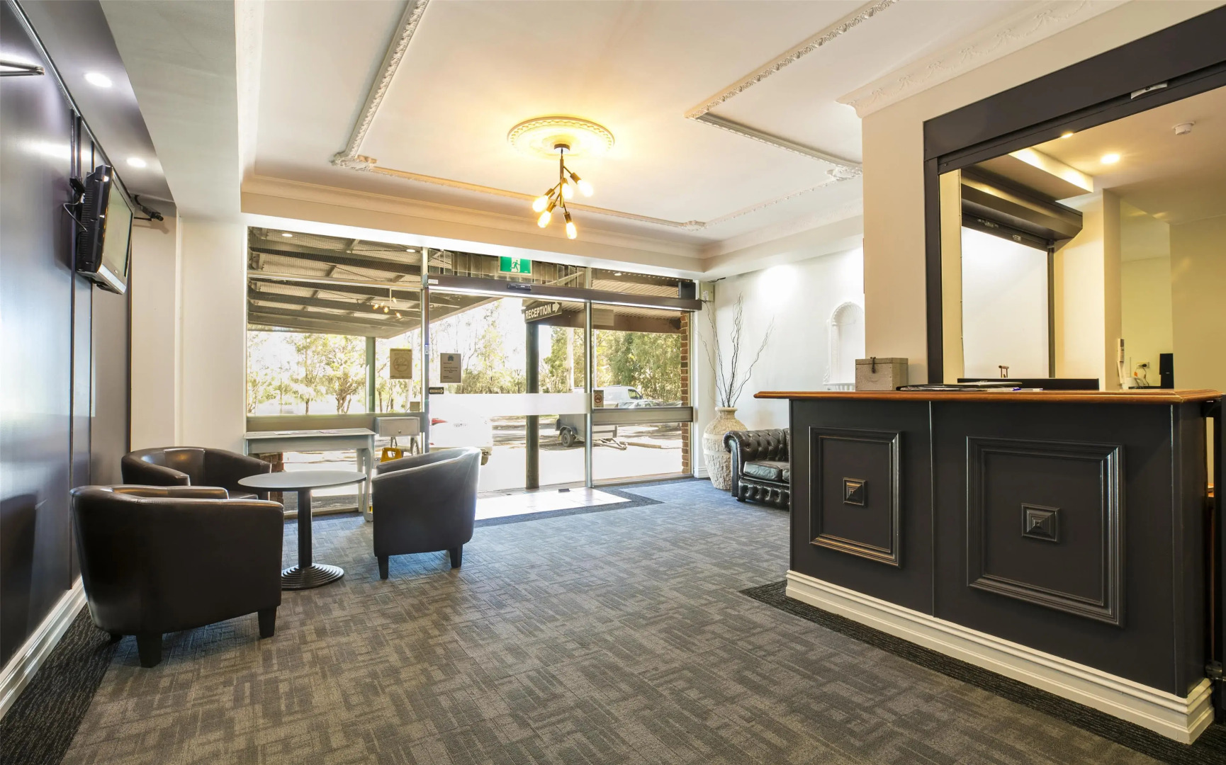 Foto - Nightcap at Blue Cattle Dog Hotel