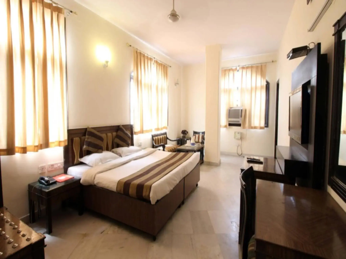 Photo - Grand Central Hotel