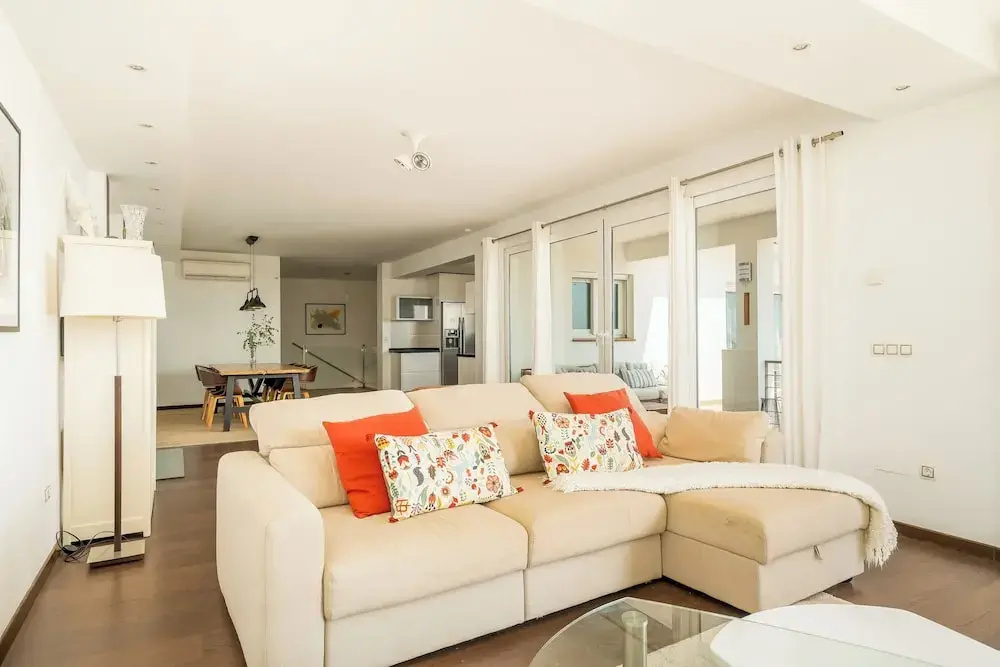 Foto - Spacious 3BR Villa with Private Pool and Sea Views
