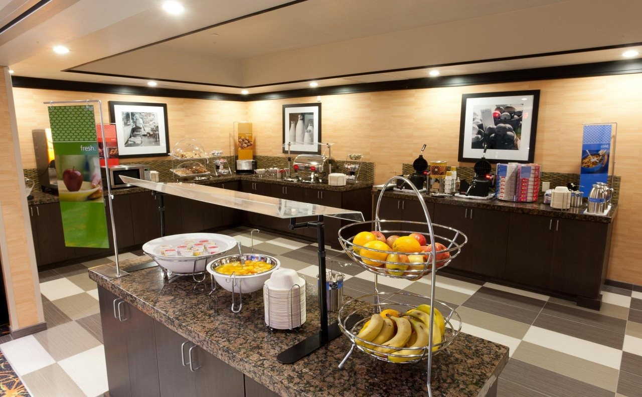 Photo - Hampton Inn & Suites Tulsa/Central