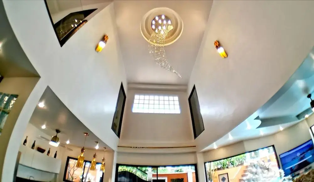 Foto - GOLDLAND Luxury Pool Villa Pattaya Walking Street 8 Bedrooms