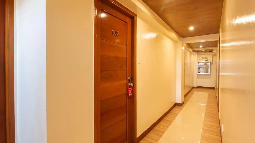 Foto - RedDoorz Plus near Uptown BGC Mall