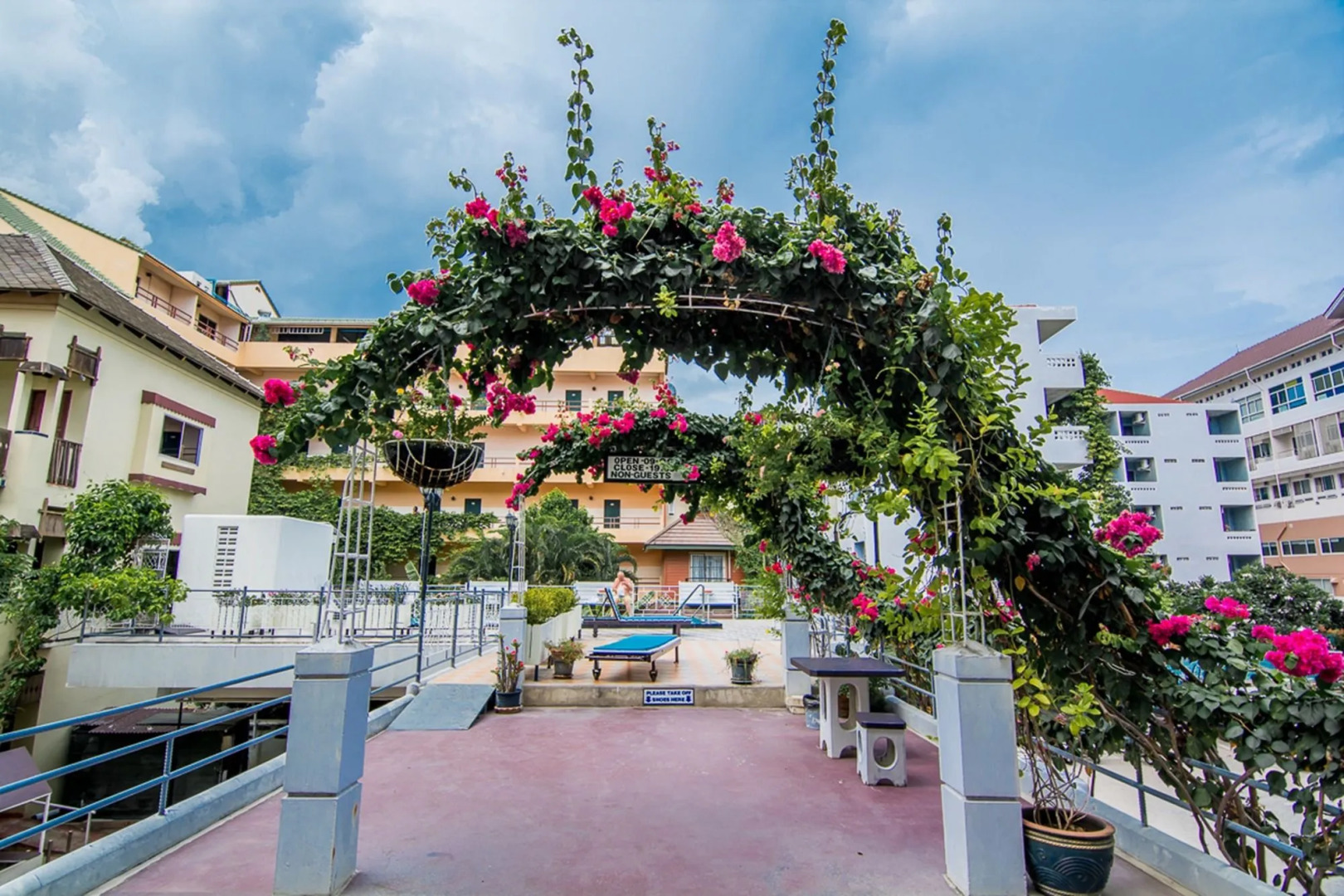 Foto - Sutus Court 1