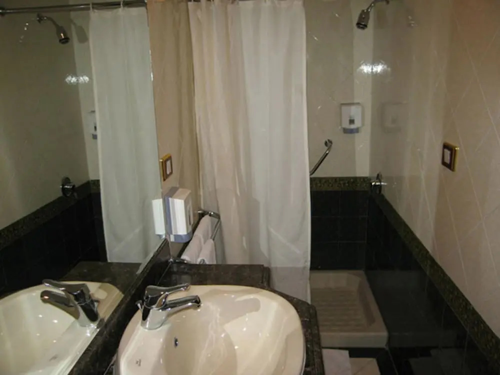 Photo - Philippe Luxor Hotel