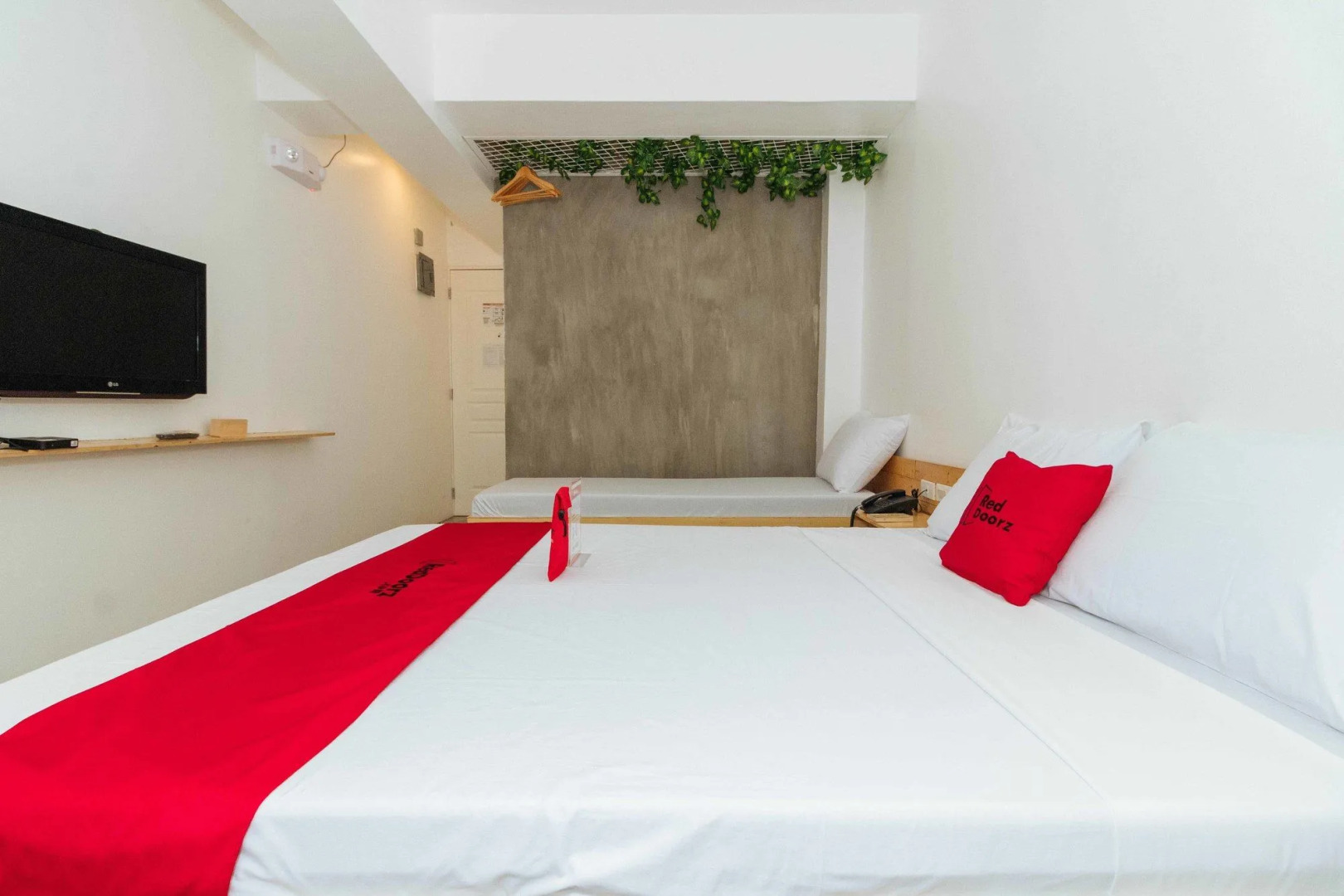Foto - RedDoorz Plus at Boni Avenue Mandaluyong