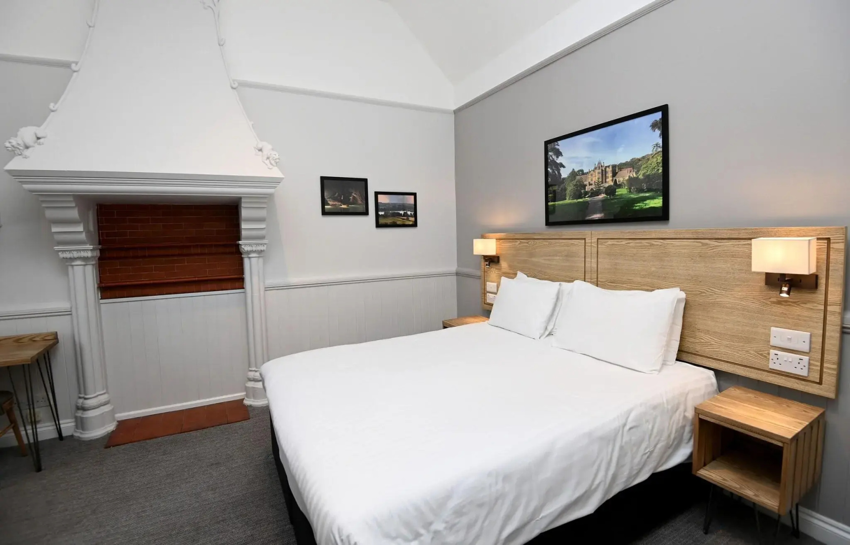 Photo - Fox & Goose, Barrow Gurney by Marston's Inns