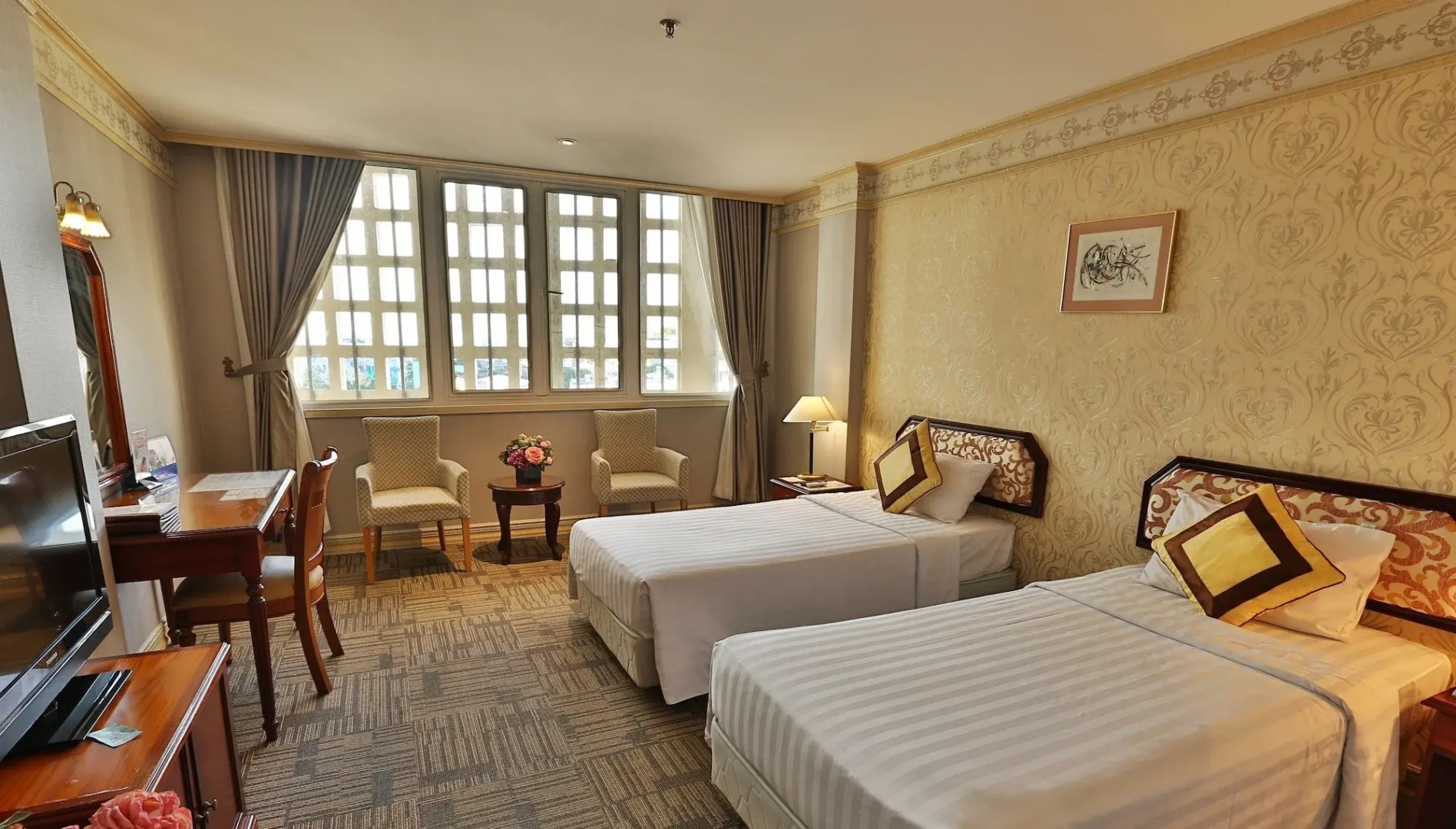 Photo - Lotus Saigon Hotel