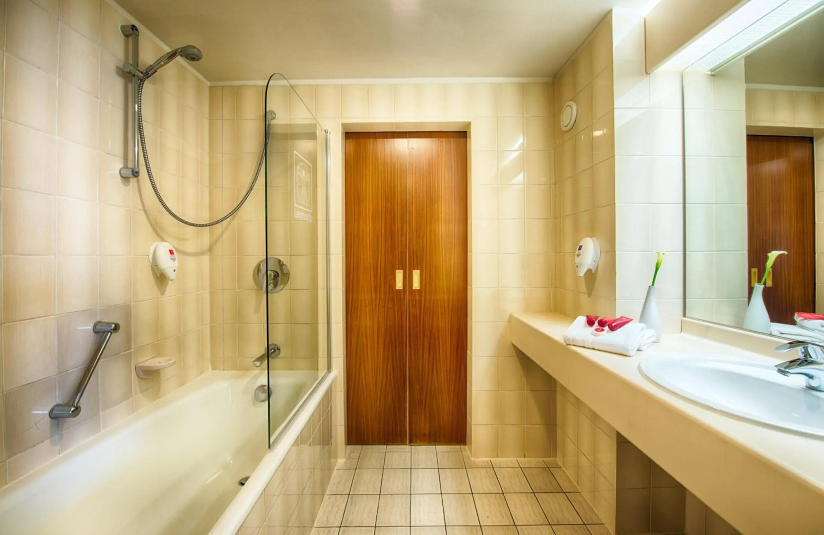 Photo - Leonardo Hotel Hamburg Stillhorn