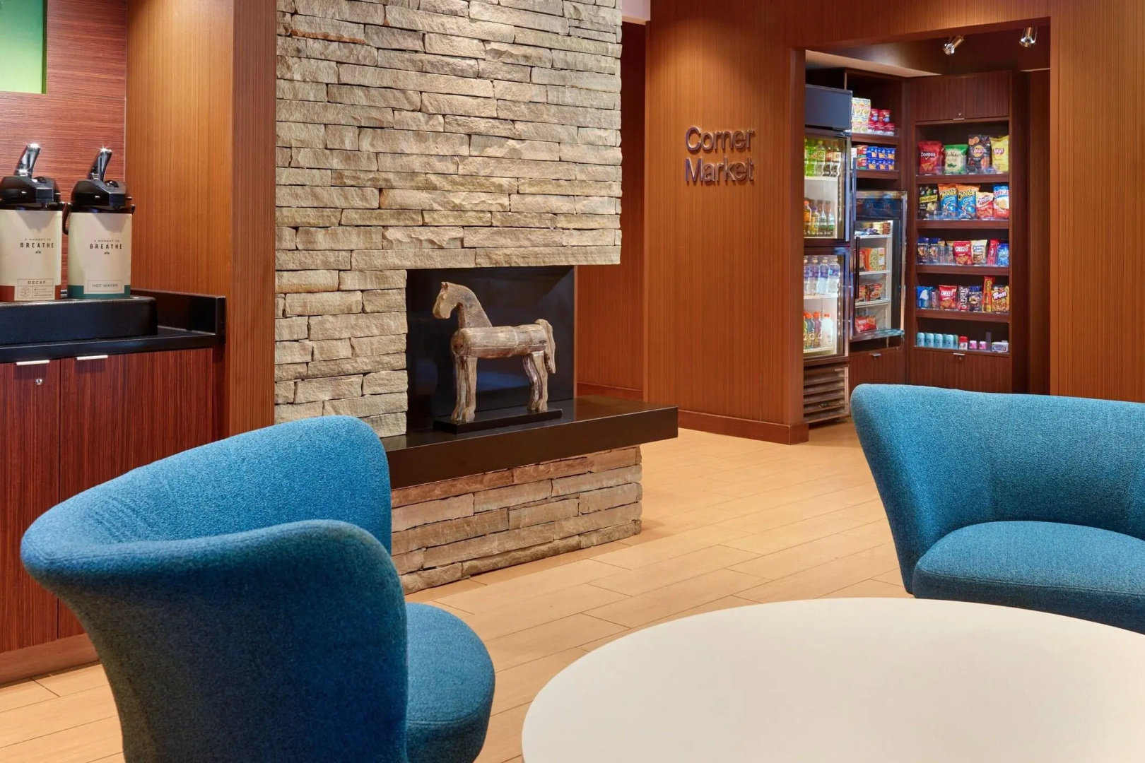 Photo - Fairfield Inn & Suites by Marriott Atlanta Alpharetta