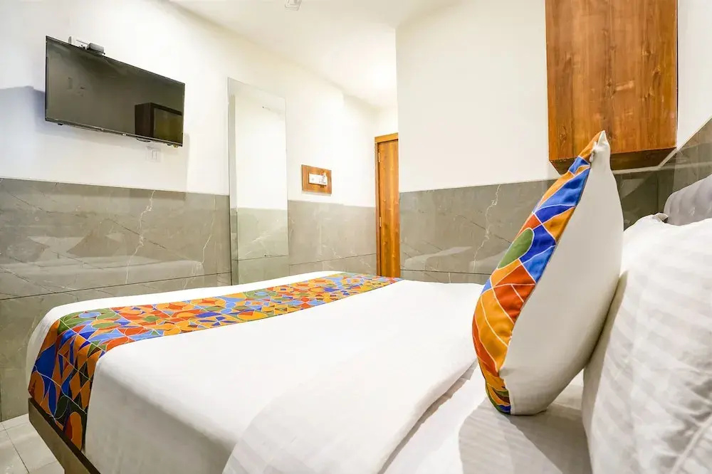 Photo - FabHotel Shubham Inn - Nr Jain Mandir, Bhandup West