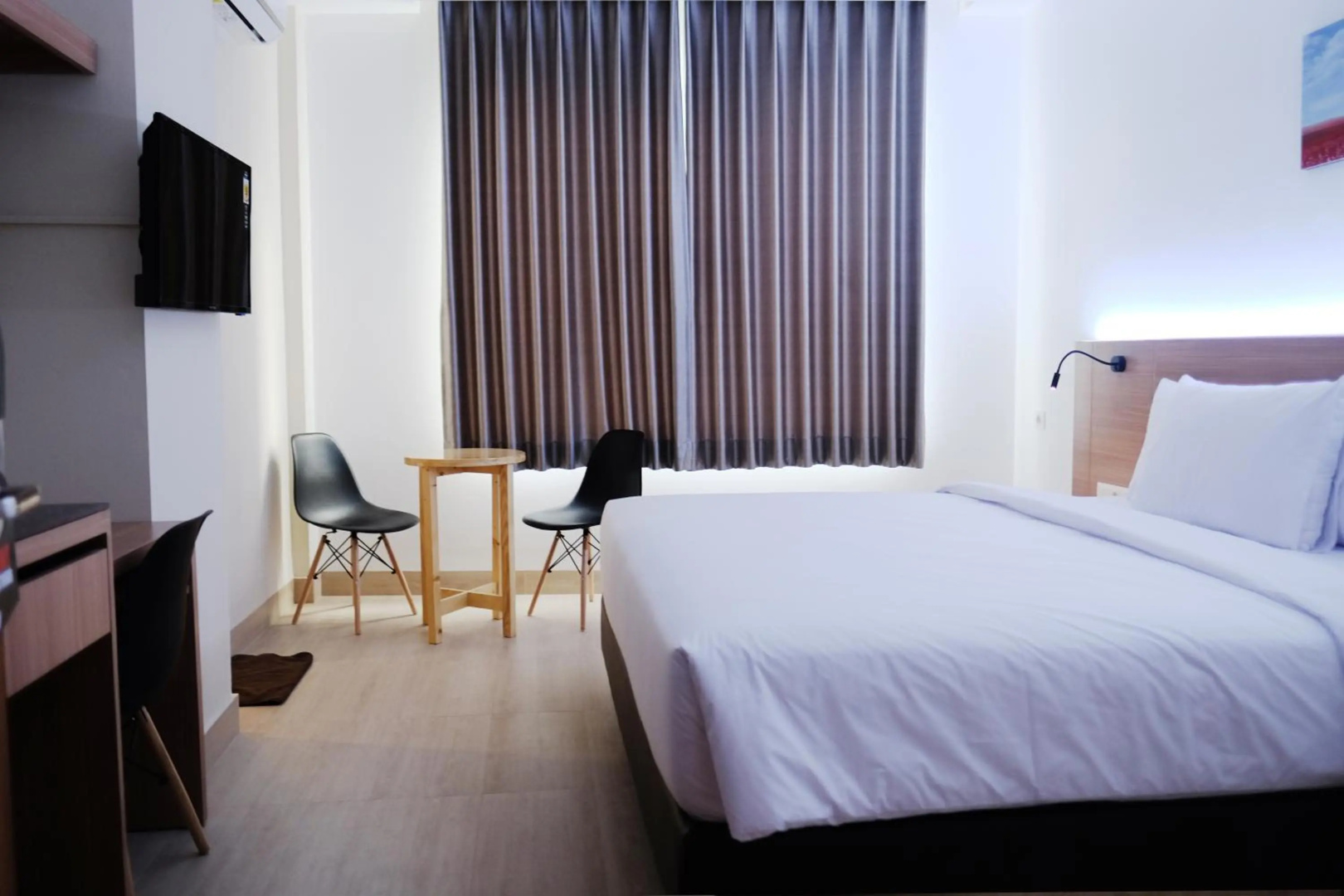 Grand   Thamrin  Hotel