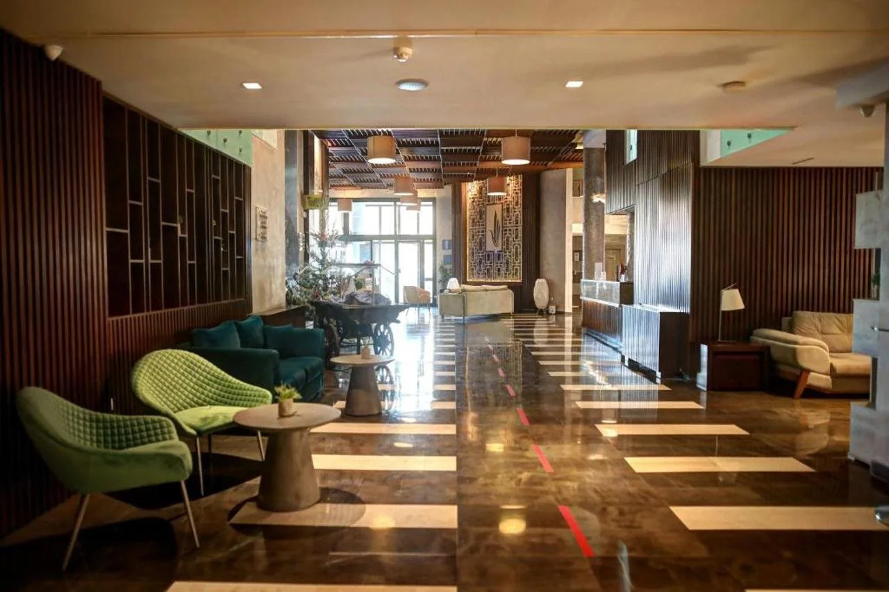 Photo - Hotel Lac Leman, LES BERGES DU LAC