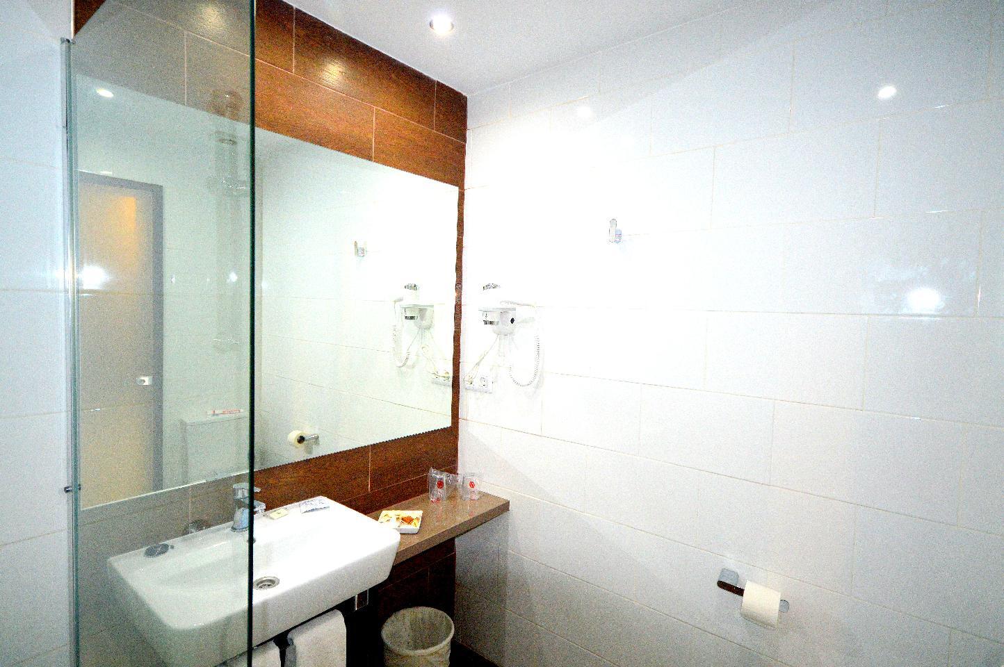 Photo - Hotel Adonis Plaza