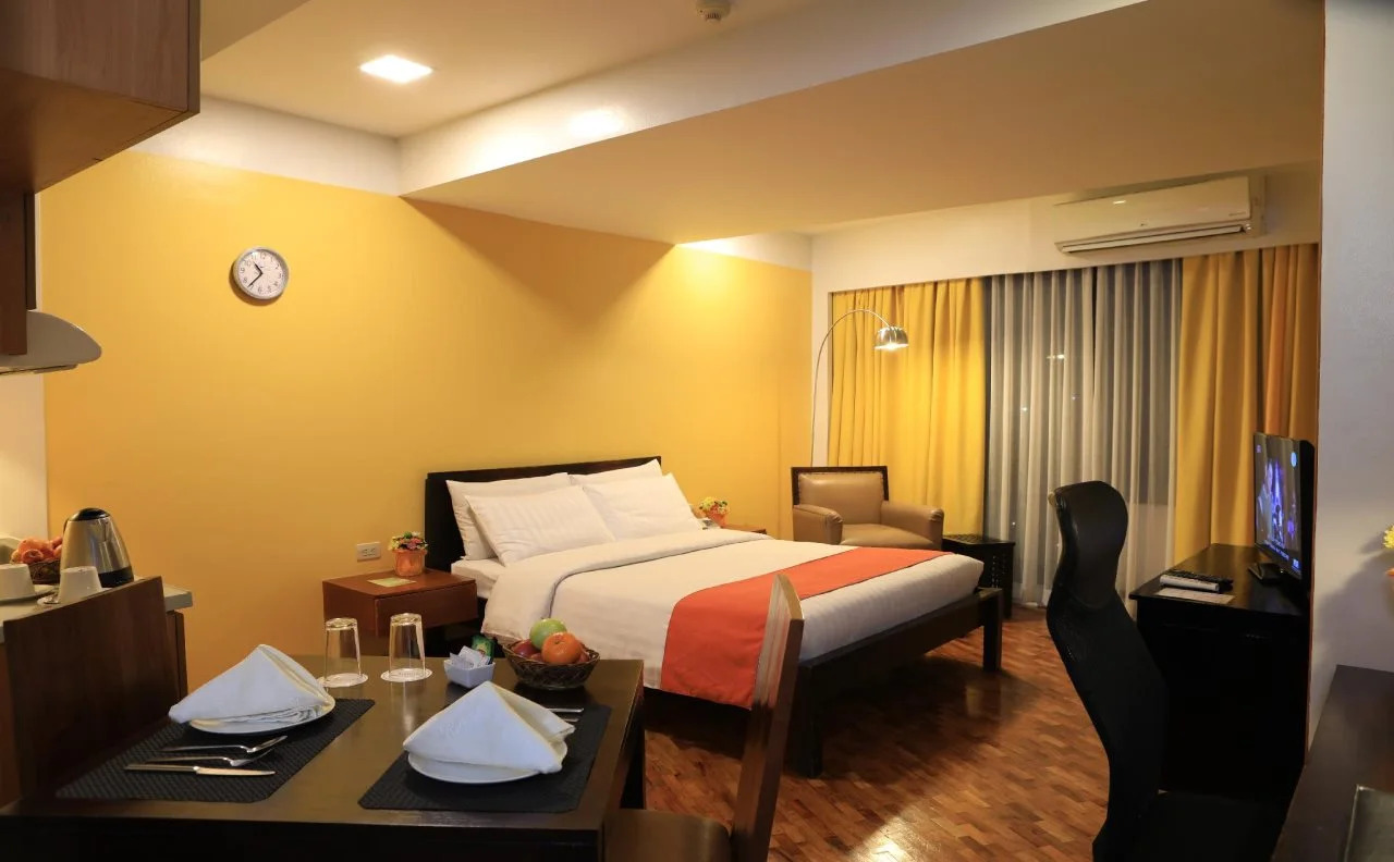 Photo - The Malayan Plaza Hotel