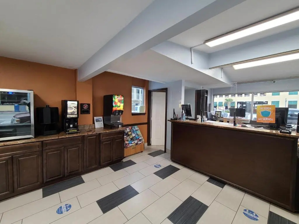 Photo - SureStay Hotel by Best Western Virginia Beach Royal Clipper
