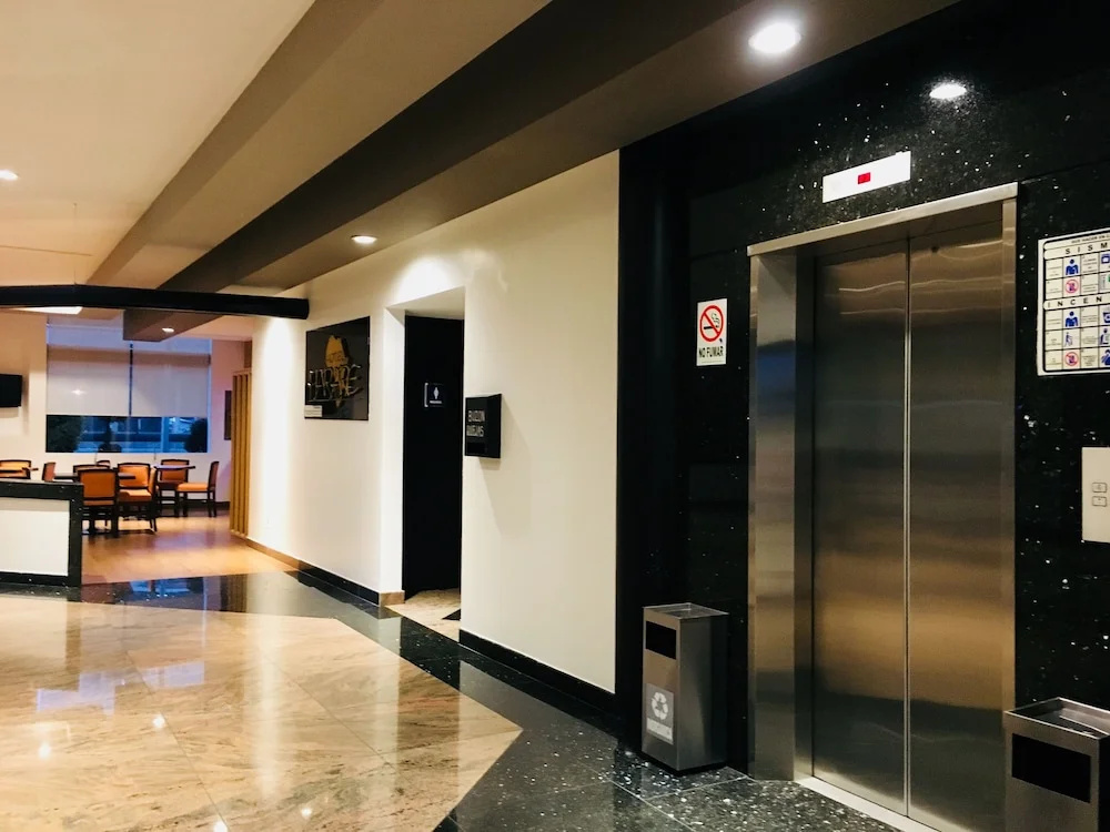Photo - Hotel Harare