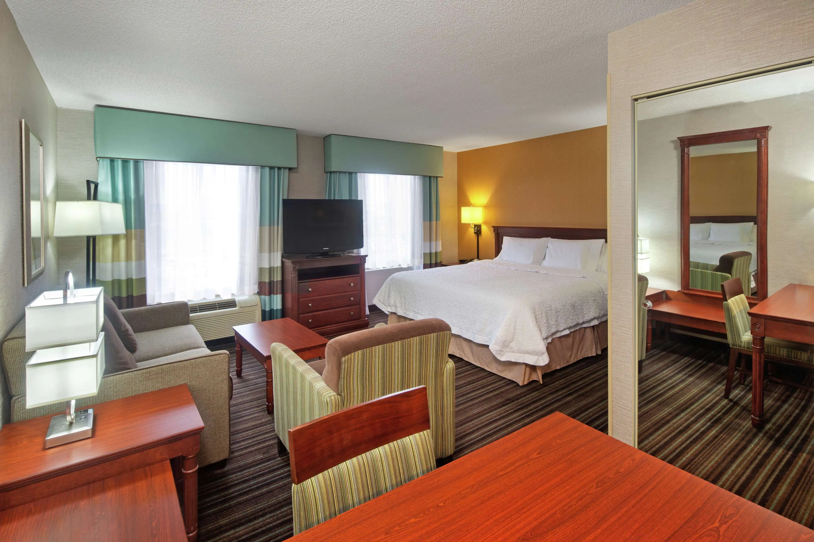 Foto - Hampton Inn & Suites by Hilton Toronto Airport