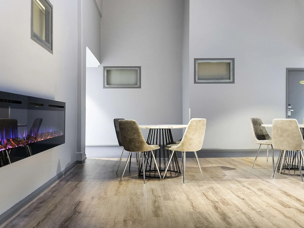 Photo - BreakFree on Broadway Sydney, an Accor Hotel