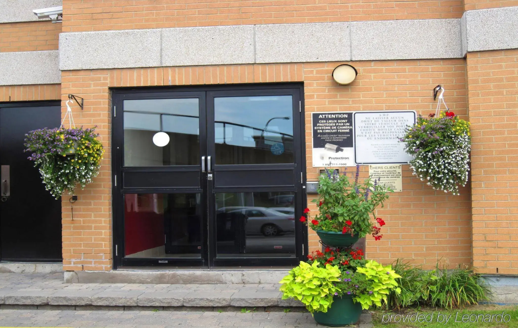 Photo - Quality Inn and Suites Montreal East