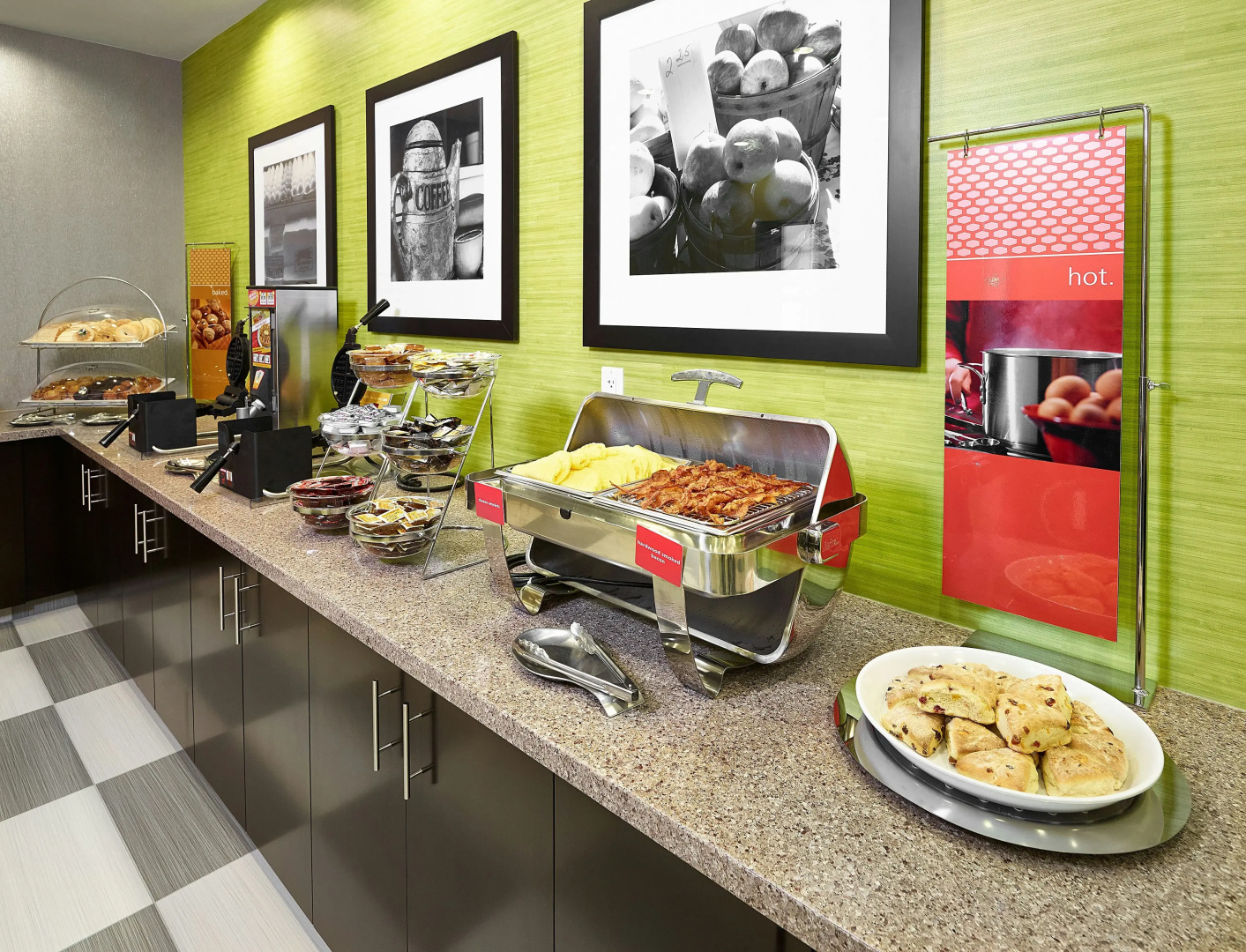 Foto - Hampton Inn by Hilton Calgary Airport North