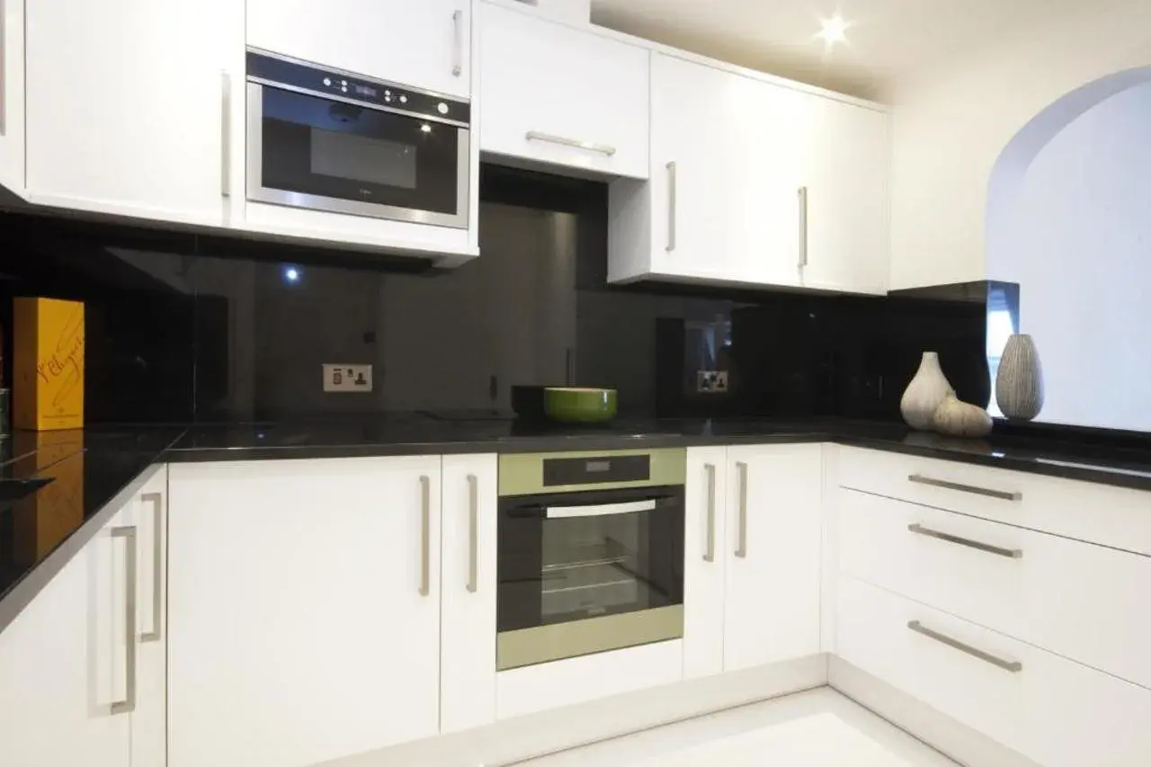 Foto - Queensgate Court Apartments